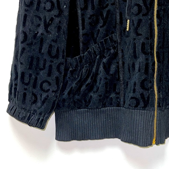 💥TOPS SALE💥 JUICY COUTURE ZIPPERED HOODIE IN BLACK - Picture 3 of 6